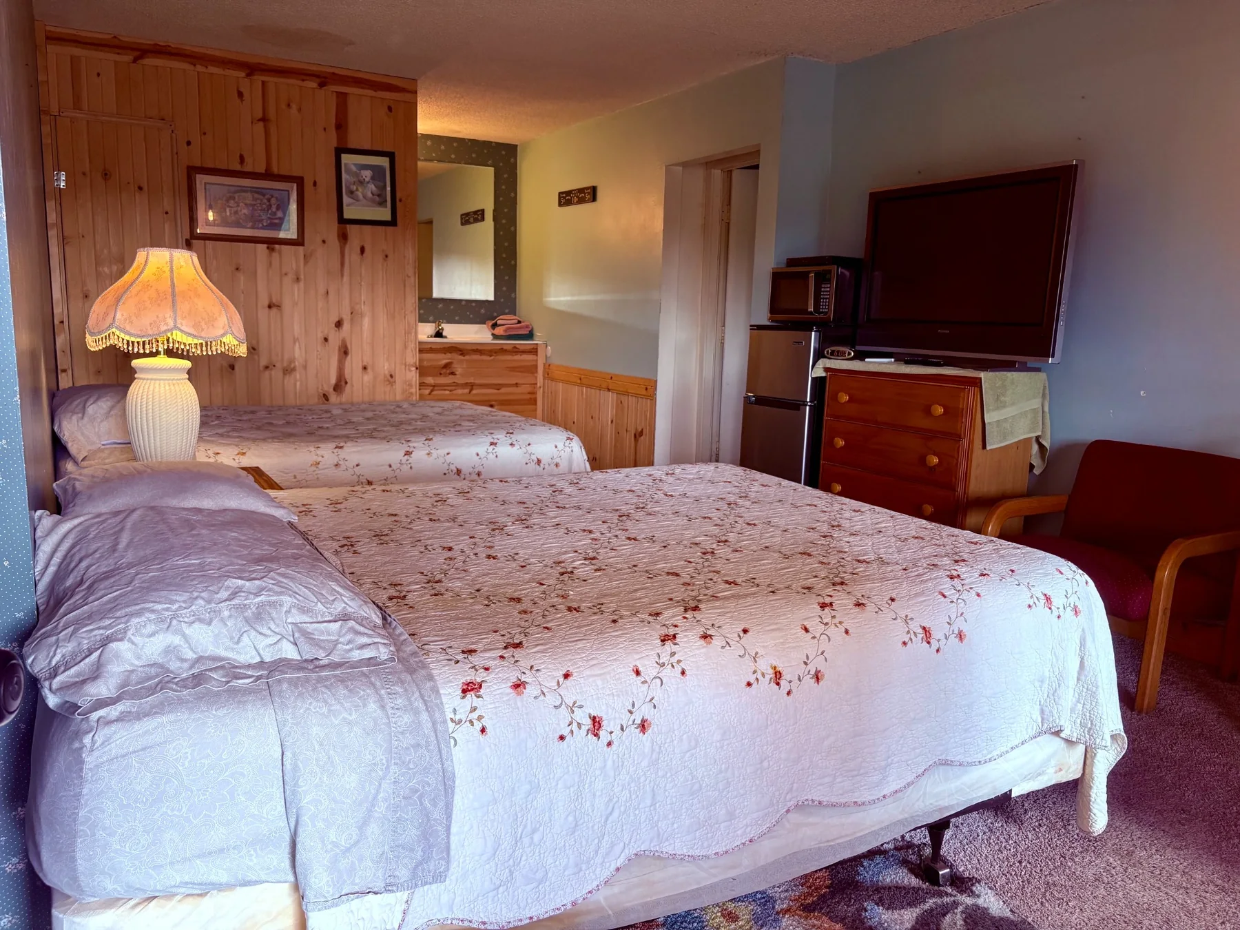 Room 2 at Motel 60 — 2 Queen Beds