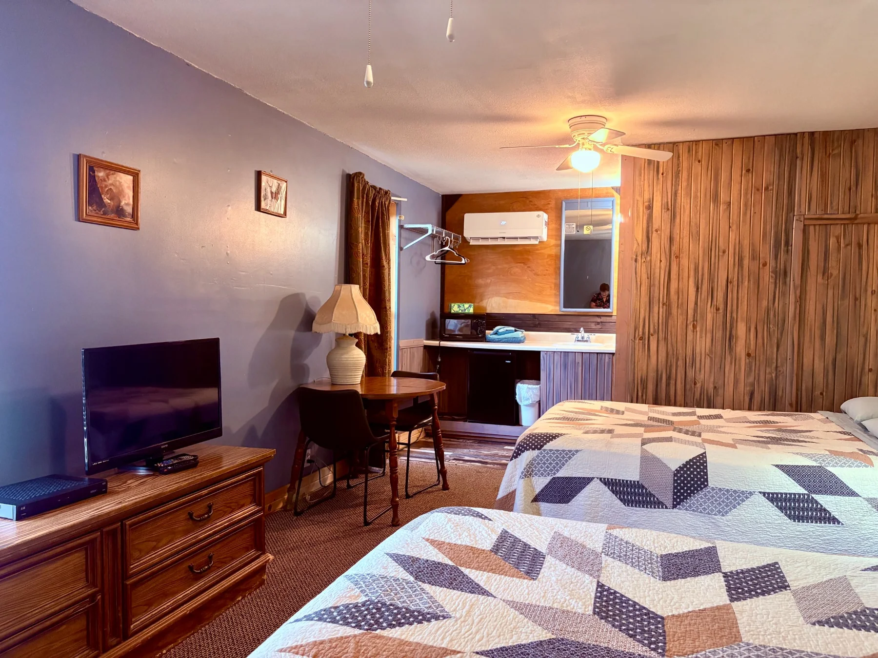 Room 6 at Motel 60 — 2 Queen Beds